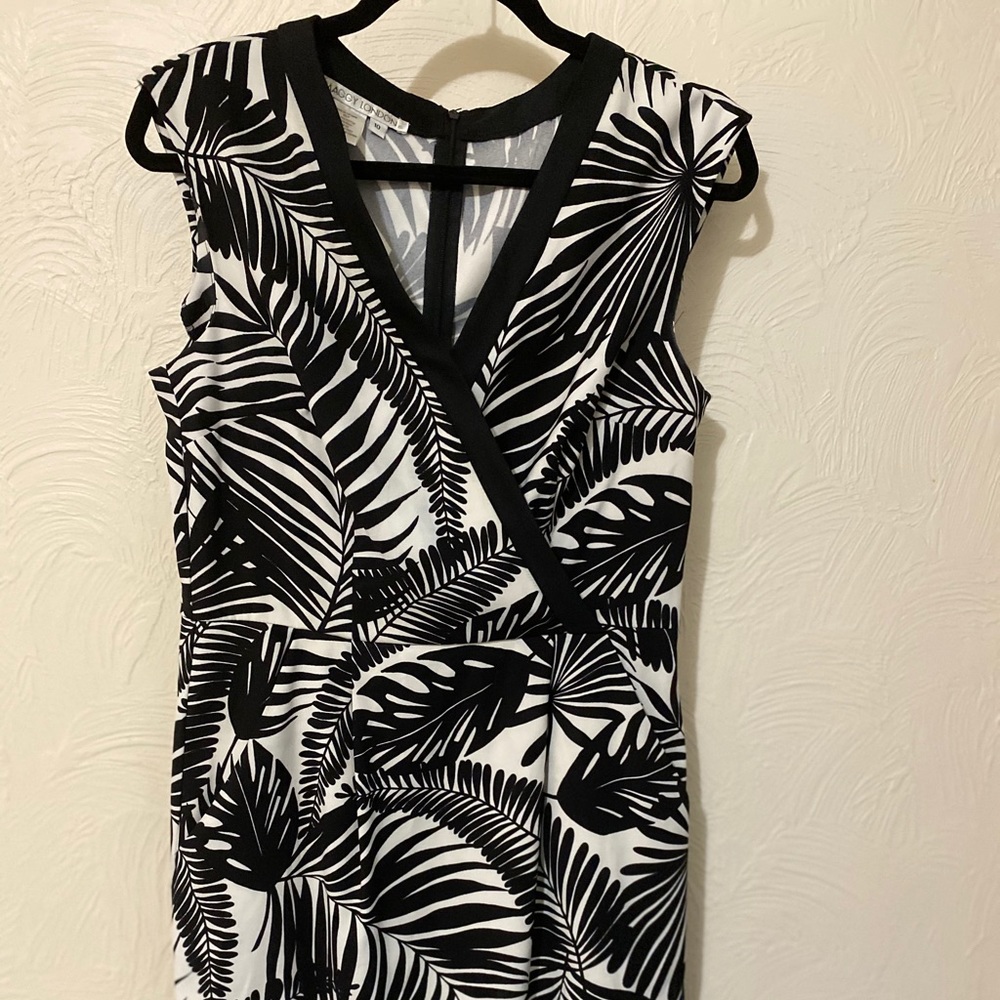 Maggy London size 10